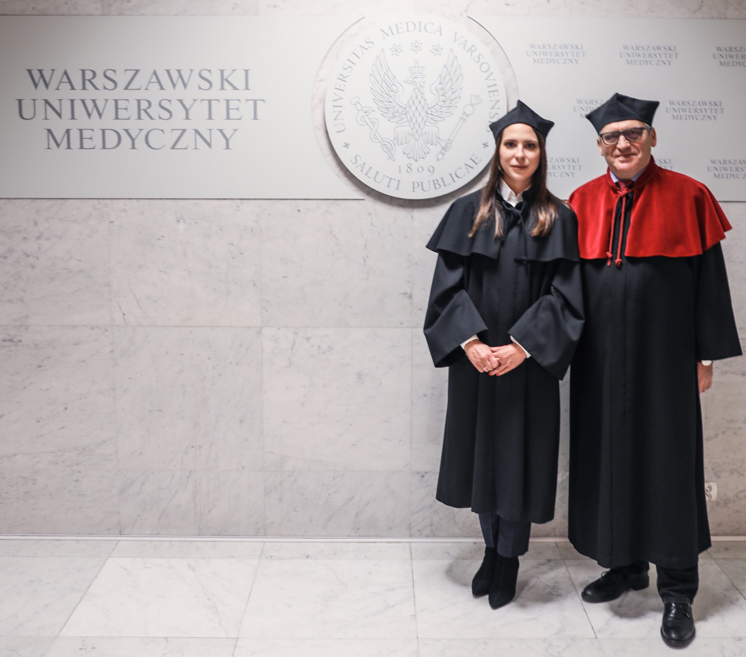 Dr Katarzyna Osipowicz z prof. Cezarym Kowalewskim promotorem doktoratu